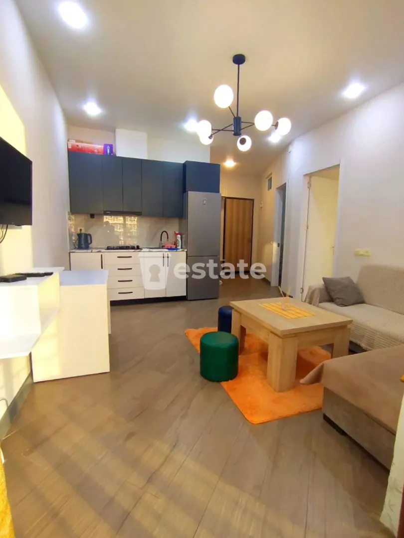 Renting out a fresh 2+1 near Heroes Avenue — photo 2
