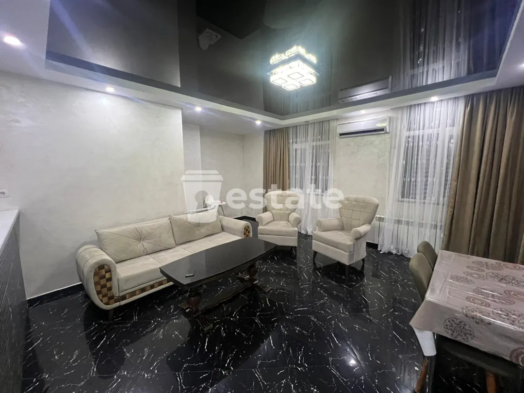 Spacious 3+1 apartment for rent near Grand Mall — photo 1