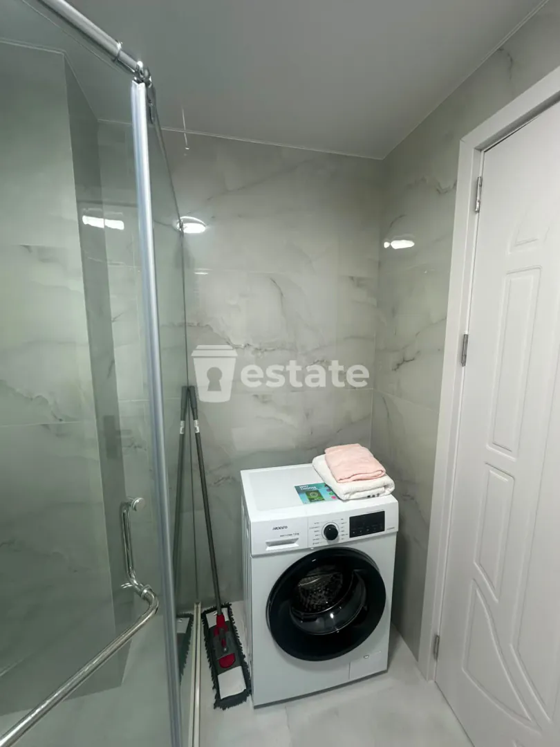 Spacious studio for rent on Heroes Alley — photo 8