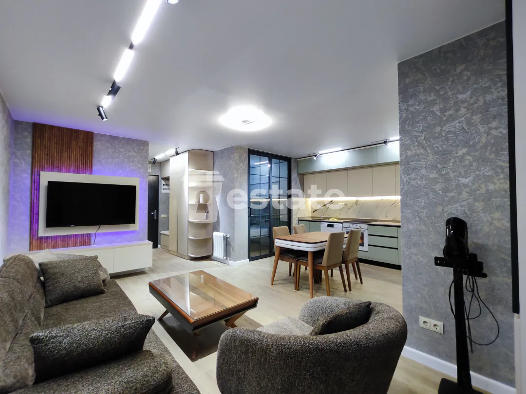 For rent: fresh 2+1 near VOX — photo 1