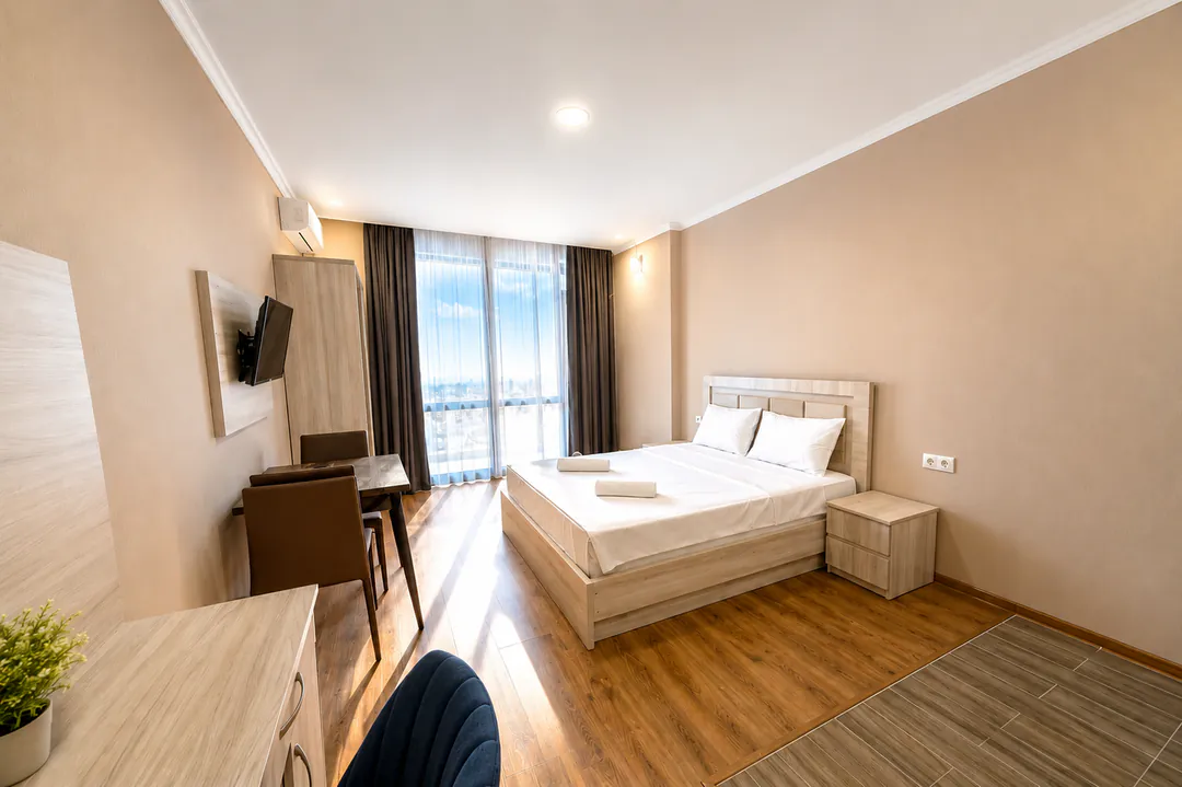 Daily apartment by the sea in Batumi — photo 2
