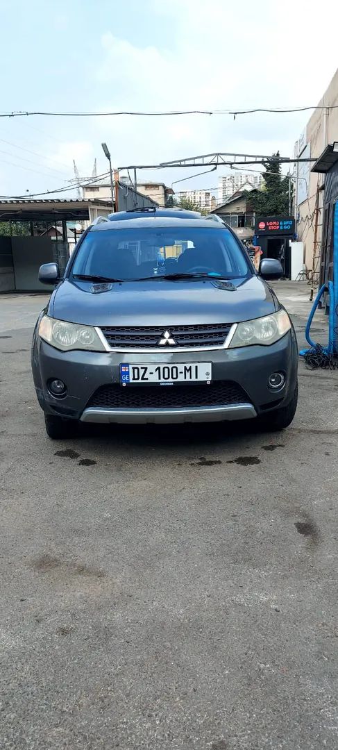 Mitsubishi Outlander 2006 — ფოტო 1