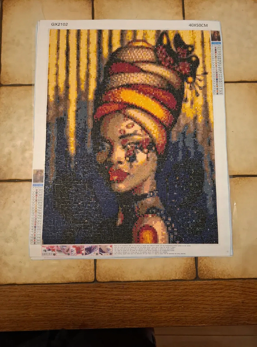 Pictures embroidered with diamond embroidery — photo 3