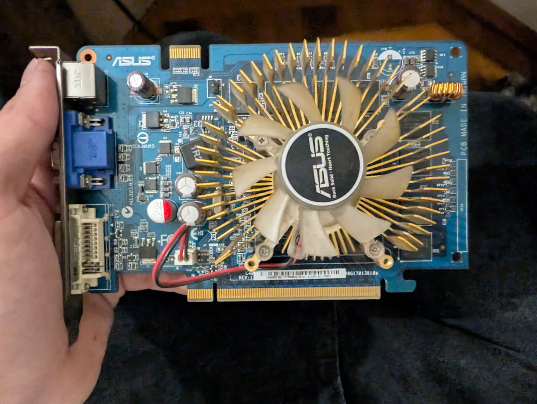 PC — photo 5