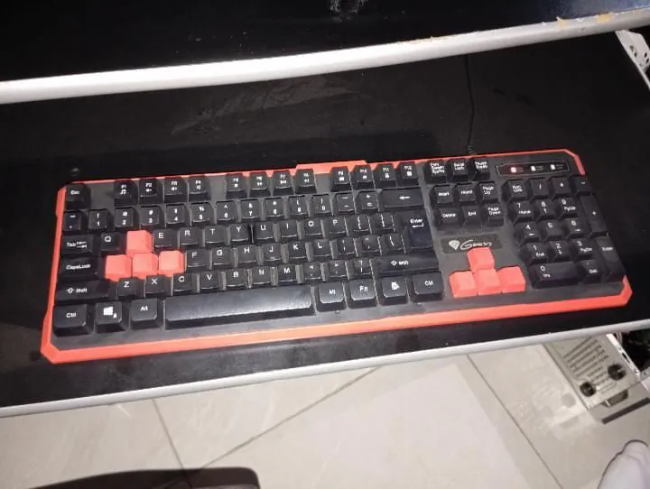 PC — photo 3