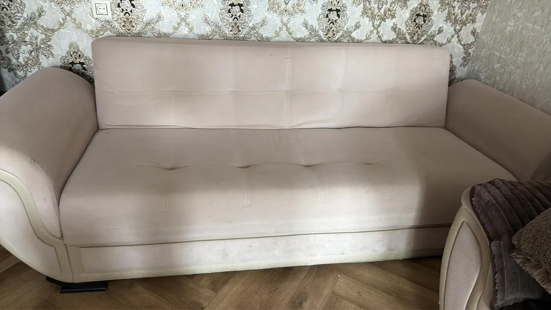Sofa and armchairs — photo 1