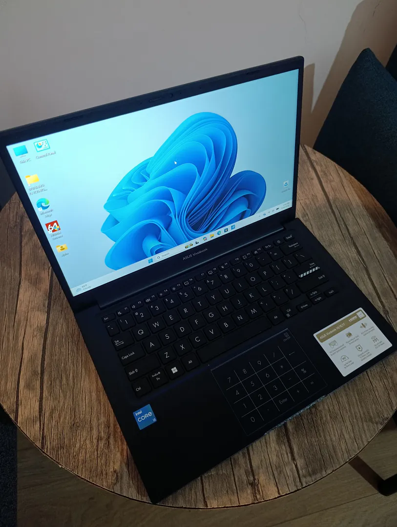 ASUS Vivobook Laptop (13th Gen 2025) — photo 2