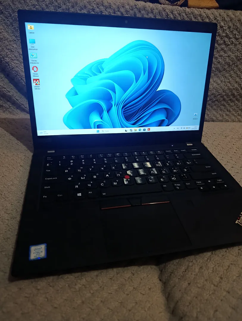 Lenovo ThinkPad T490 ნოუთბუქი — ფოტო 1