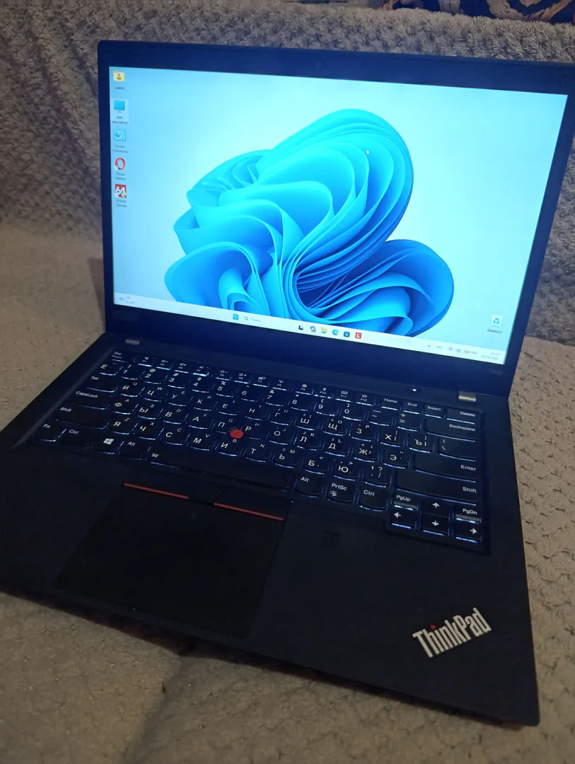 Lenovo ThinkPad T490 ნოუთბუქი — ფოტო 4