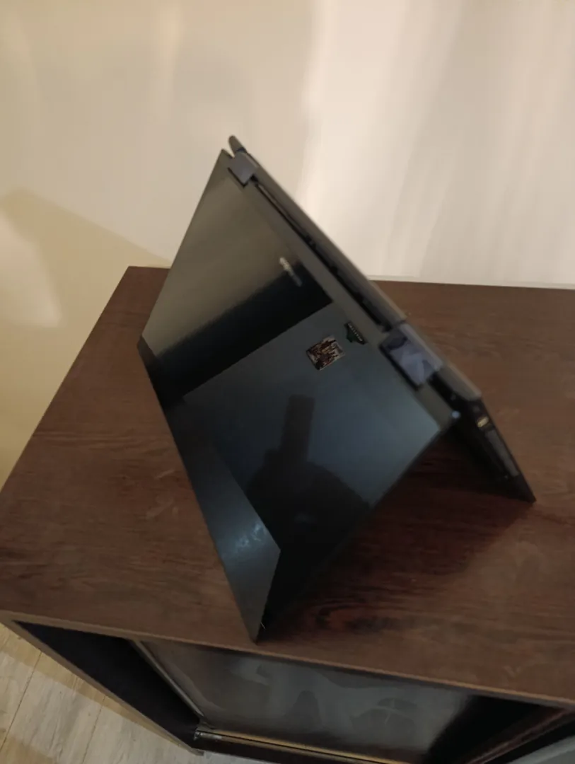 ASUS VivoBook TM420U Touchscreen Laptop — photo 3