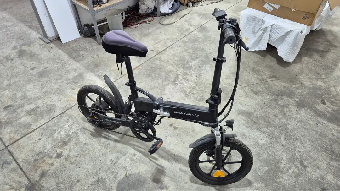 Electric bicycle — photo 1