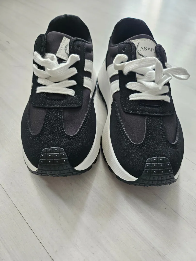 Women's sneakers — photo 4