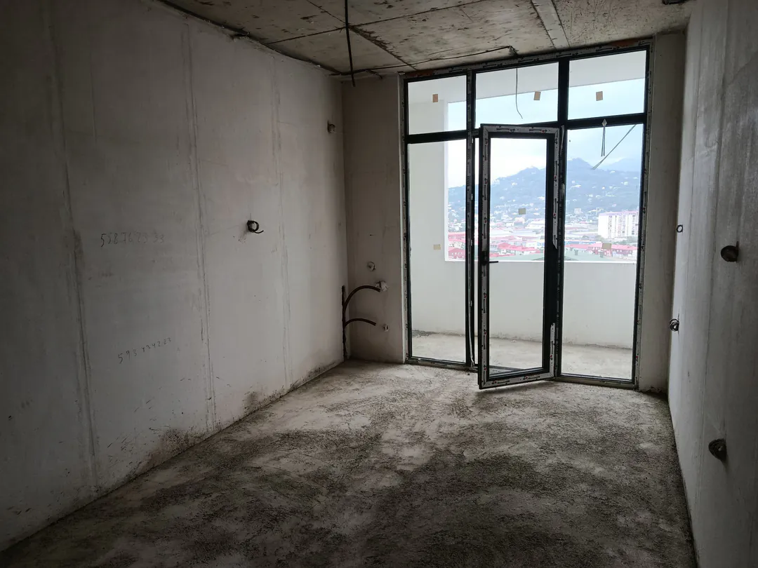 Studio 26 sq. m on Heroes Street in white frame condition — photo 4