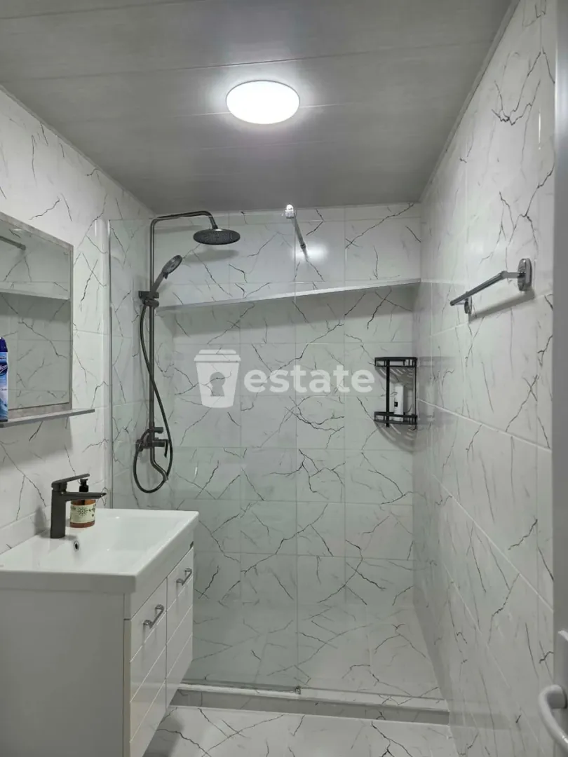 Comfortable 1+1 apartment for rent in central Batumi — photo 6