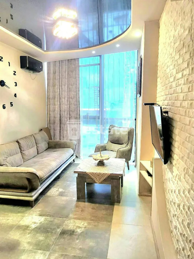 Comfortable 1+1 apartment for rent on Heroes' Alley — photo 2