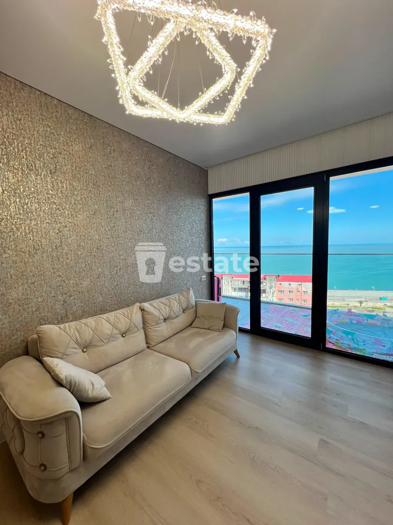 Bright 1+1 apartment for sale near Grand Mall — photo 2
