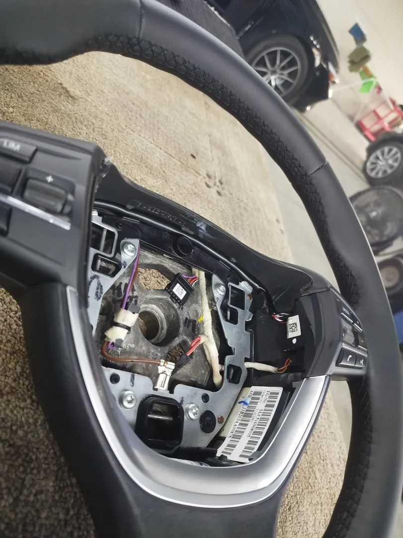 Reupholstering steering wheels and seats — photo 2