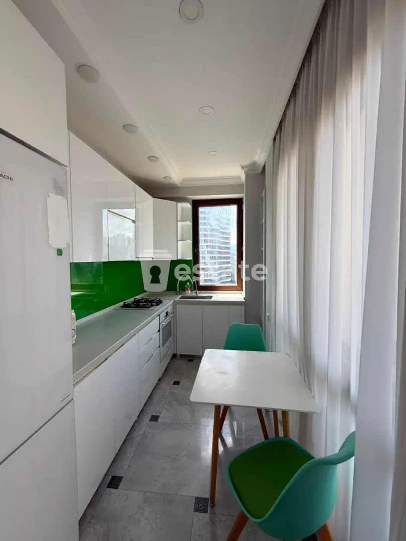 Selling spacious 2+1 apartment near the Alley of Heroes — photo 3