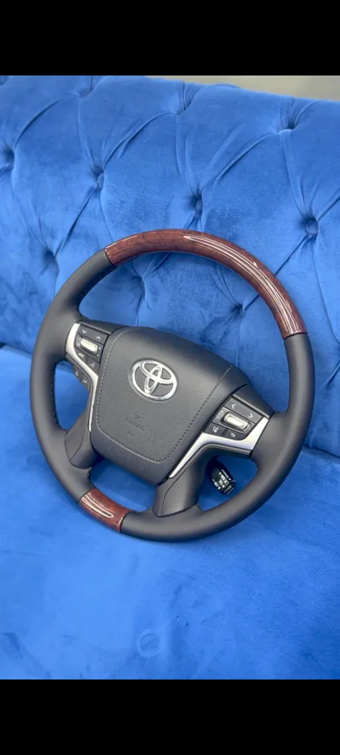 Reupholstering steering wheels and seats — photo 1