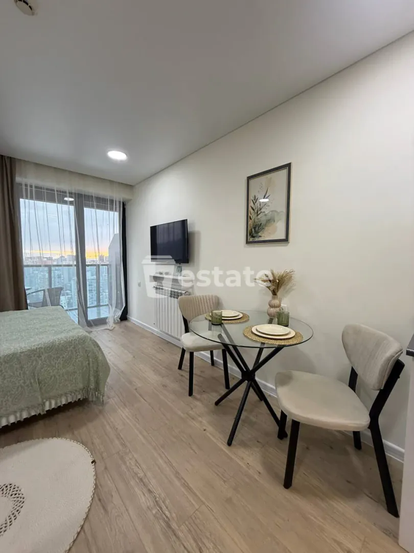 Selling a modern studio on Heroes Alley — photo 7