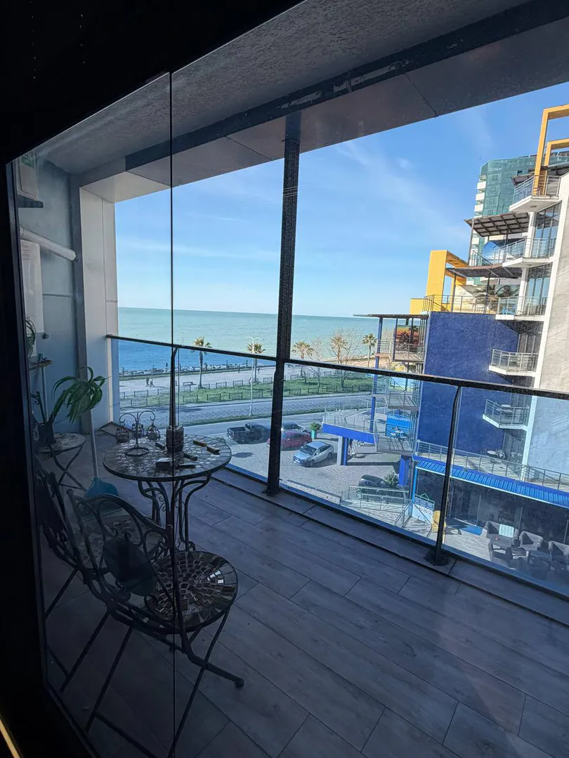 Apartment 54 sq m on the first coastline — photo 1