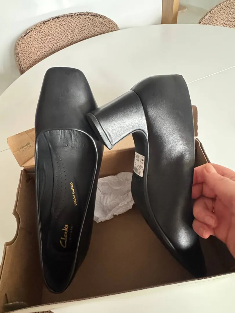 Women's pump shoes Clarks size 41 — photo 1