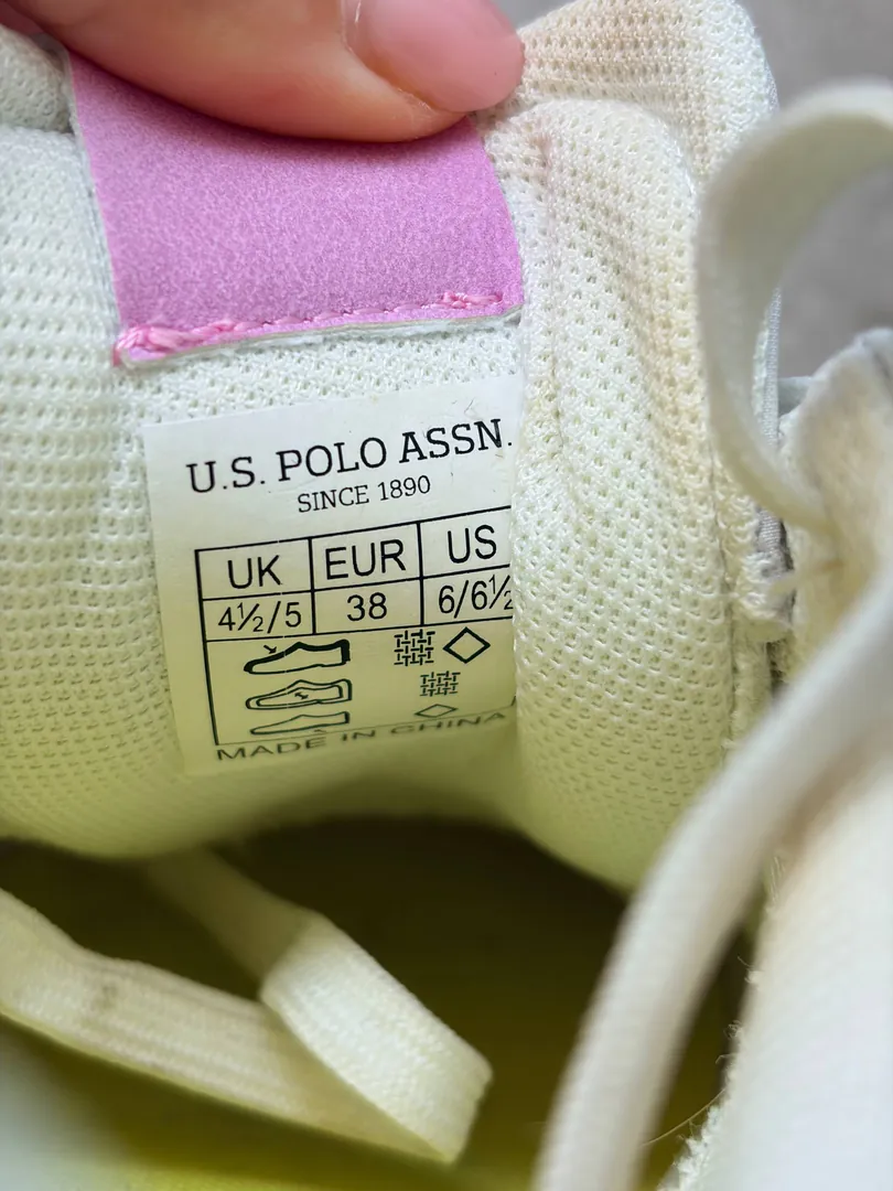 Sneakers, size 38 — photo 1