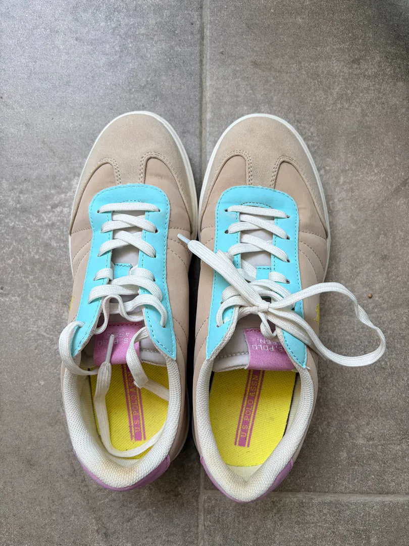 Sneakers, size 38 — photo 3