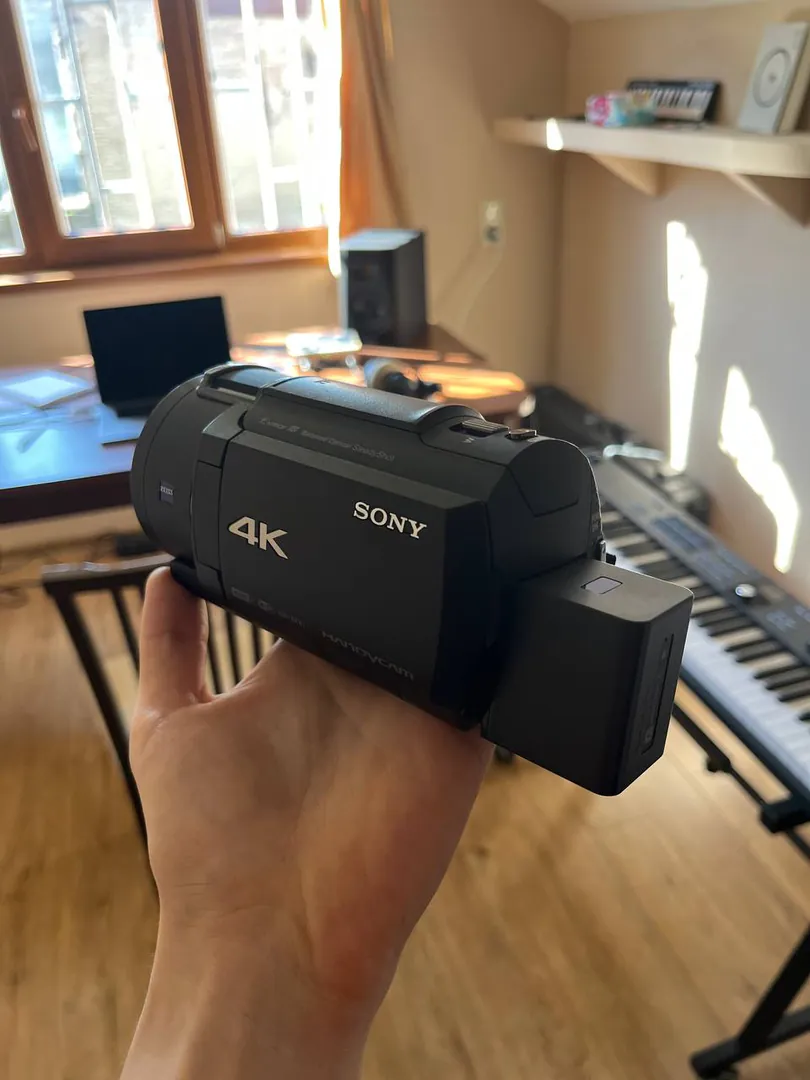 Видеокамера Sony FDR-AX43 4K — фото 5