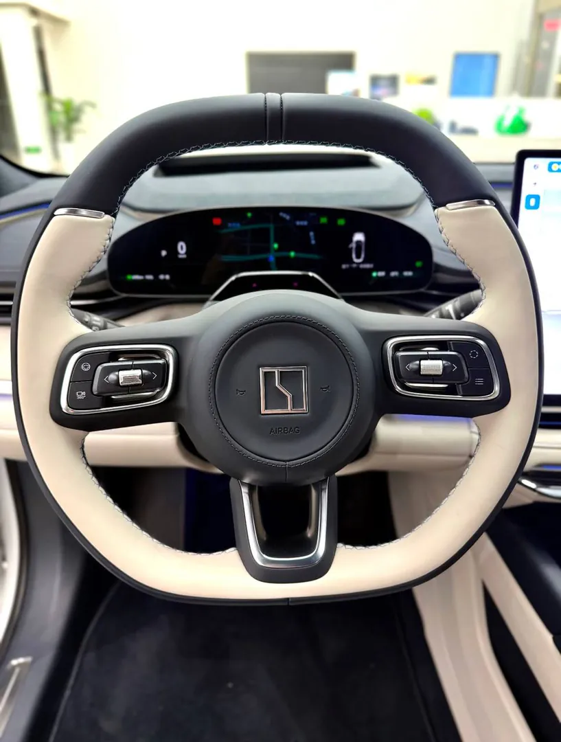 ZEEKR 001 Ultra+ AWD Z-SPORT 2026 — фото 1