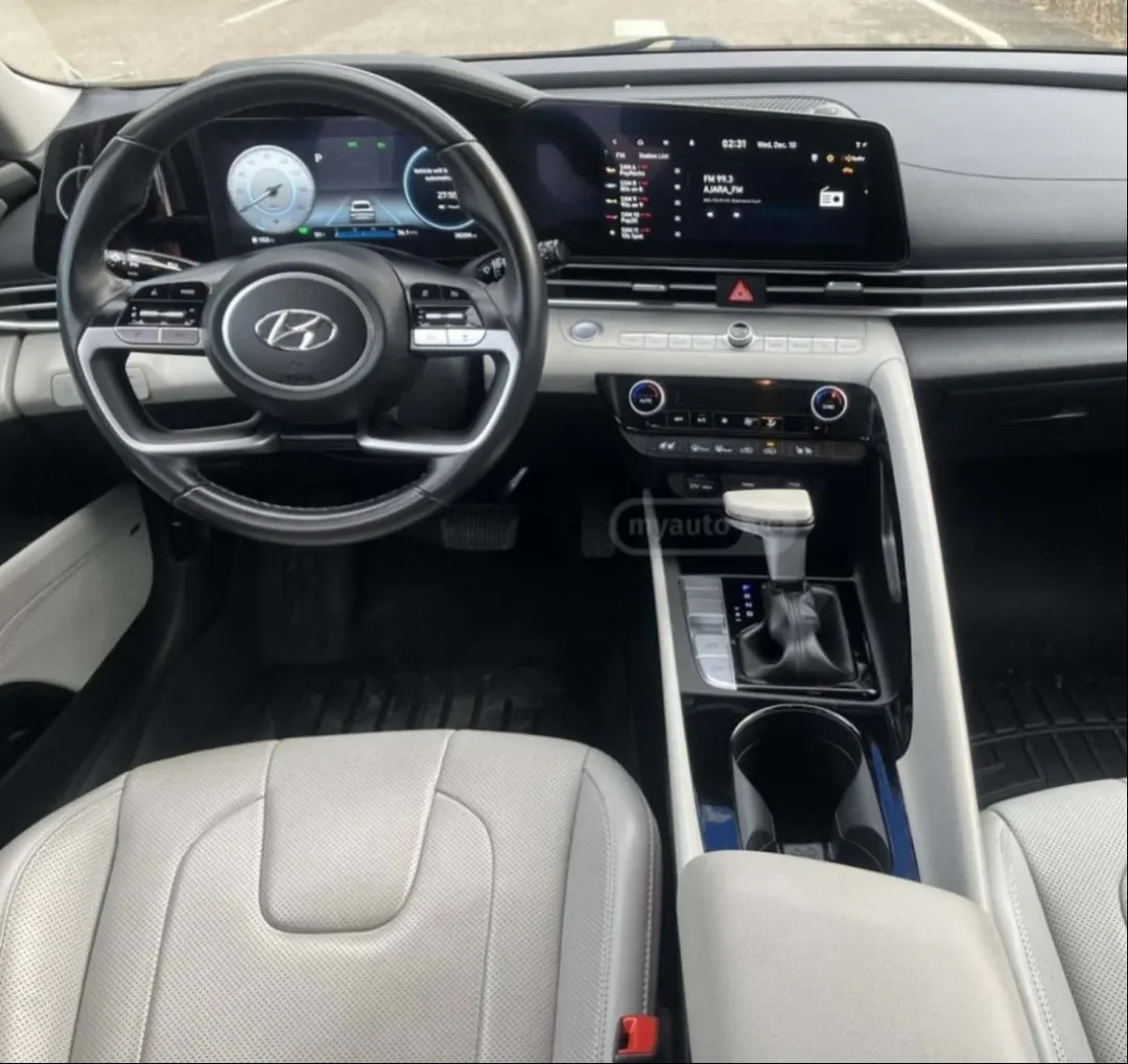 Hyundai Elantra 2022 Hybrid Limited — фото 4