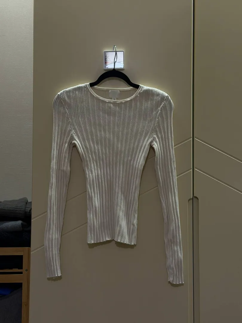 H&M Knit Tops — photo 2