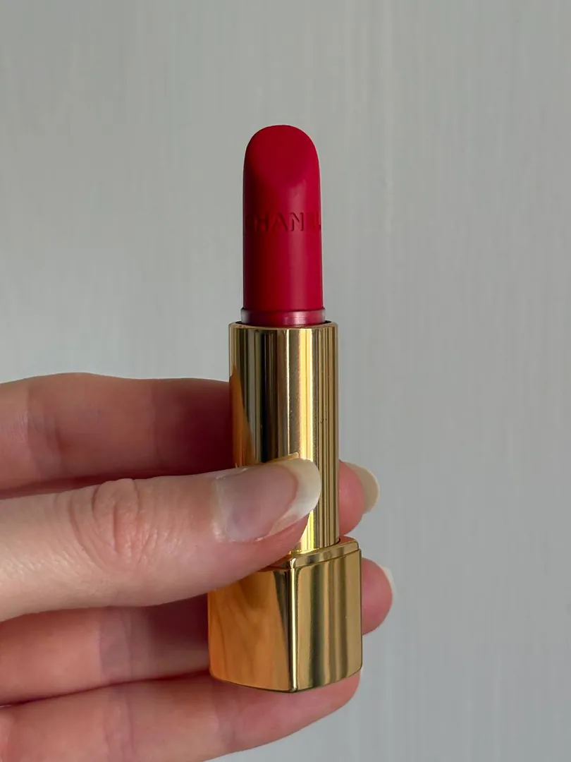 Matte lipstick Chanel Rouge Allure Velvet 47 — photo 1