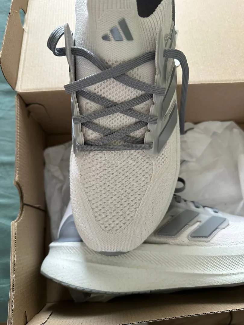 Кроссовки Adidas Ultra Boost 5 — фото 3