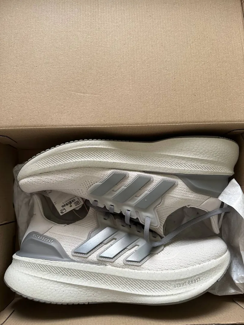 Кроссовки Adidas Ultra Boost 5 — фото 4