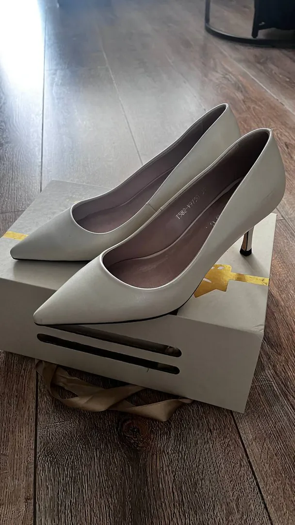 Basic shoes. Bought the day before yesterday at Brand Hause, od — photo 1