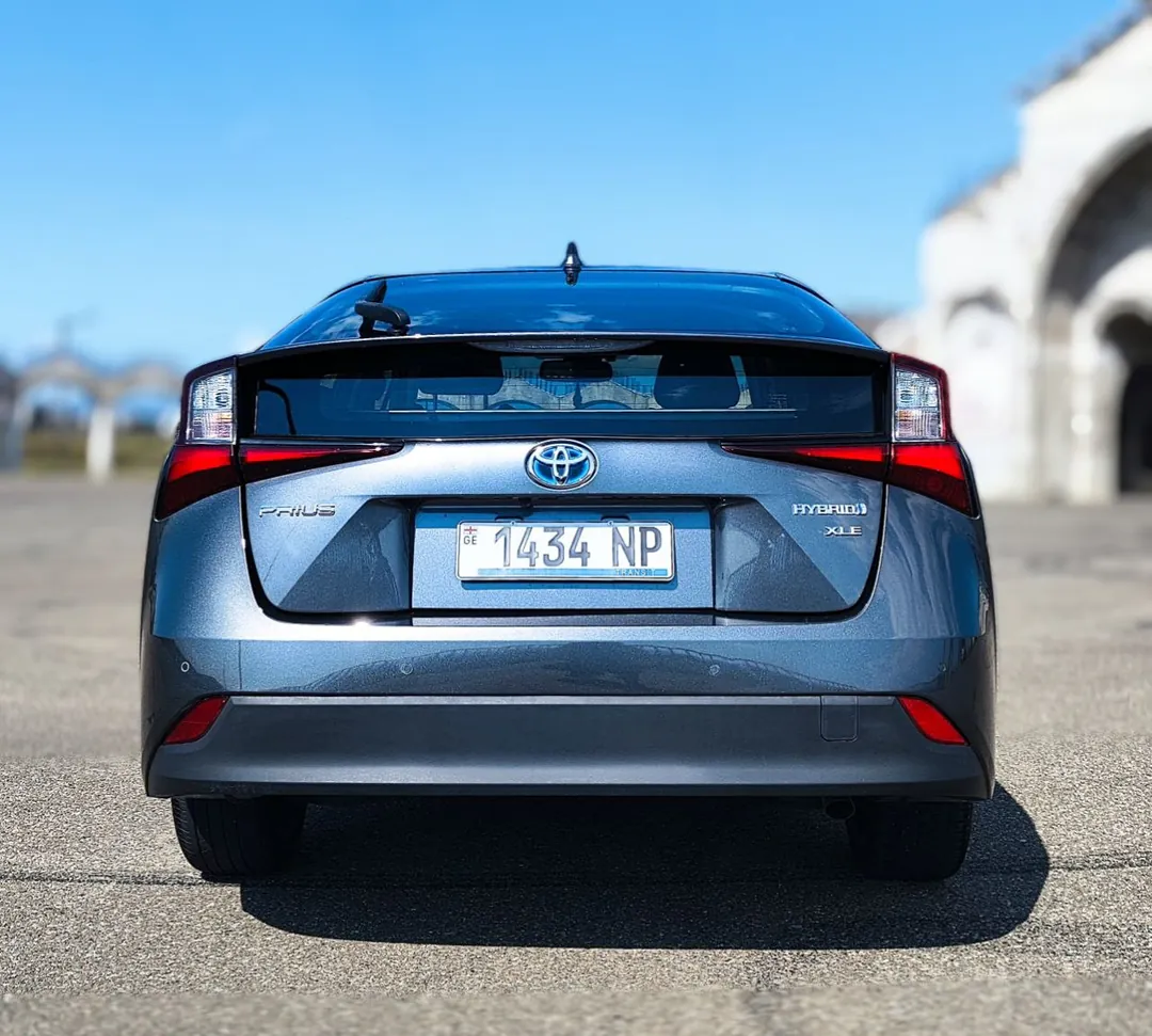 Toyota Prius XLE Hybrid 2022 — фото 3