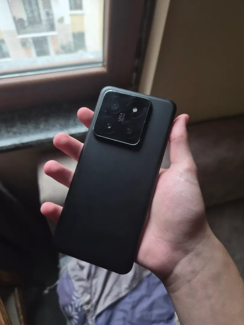 სმარტფონი Xiaomi 14 Pro — ფოტო 2