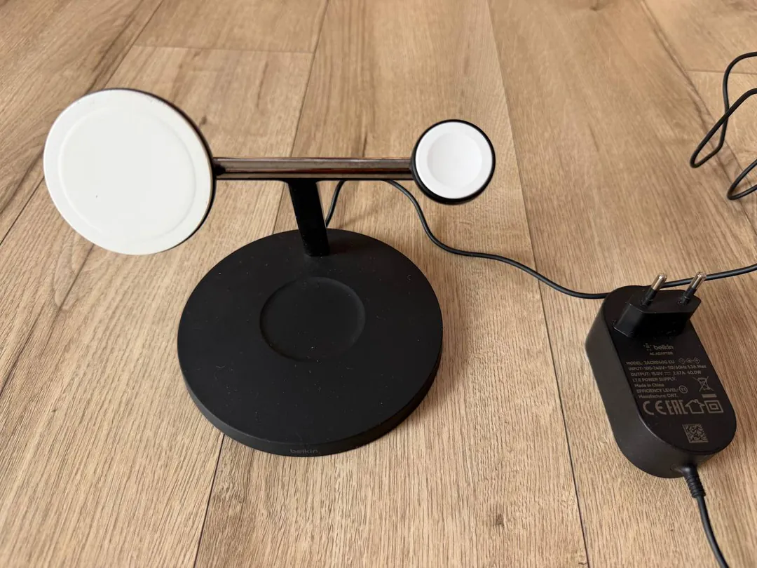Belkin 3-in-1 MagSafe 15W Wireless Charger — photo 2
