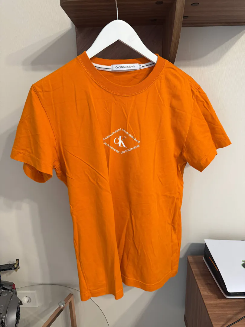 Men's Calvin Klein and HUGO Boss T-shirts — photo 4