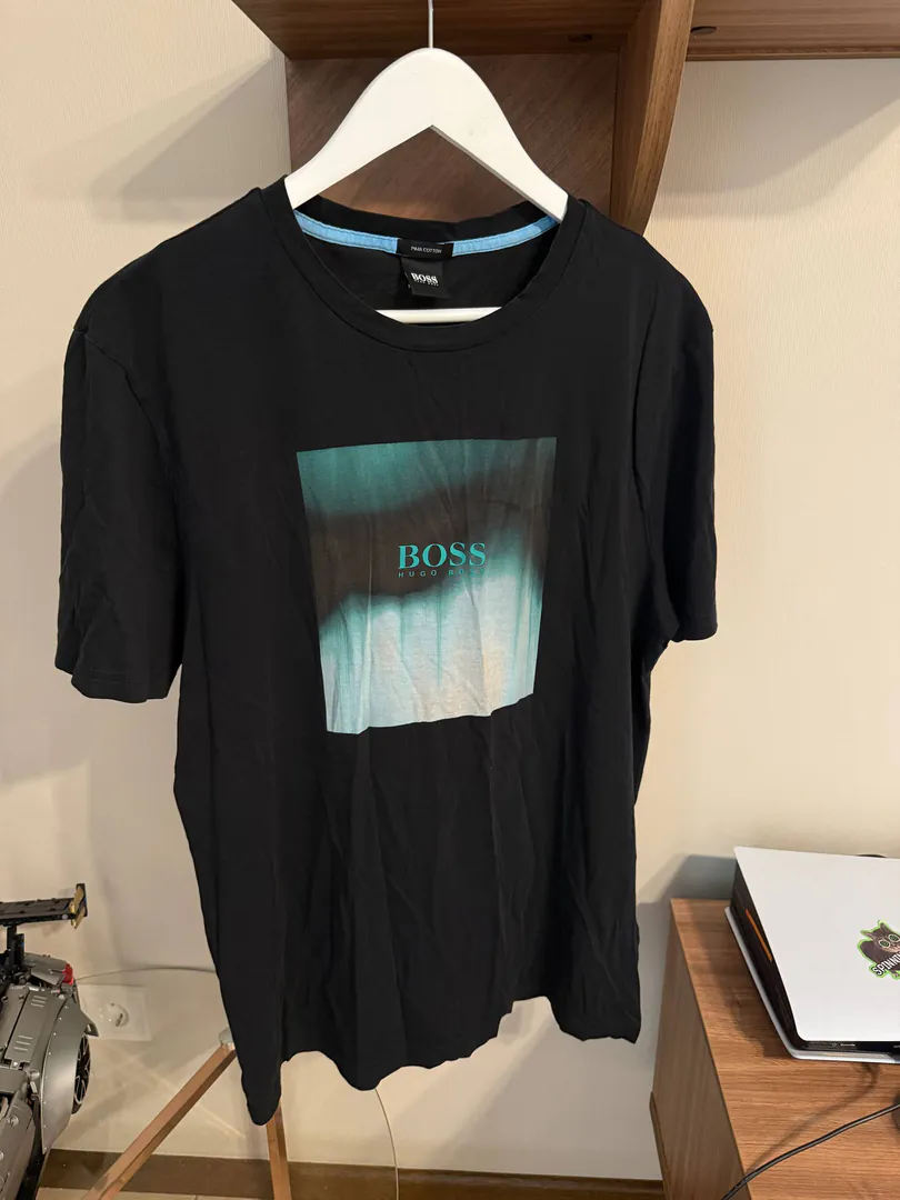 Men's Calvin Klein and HUGO Boss T-shirts — photo 9
