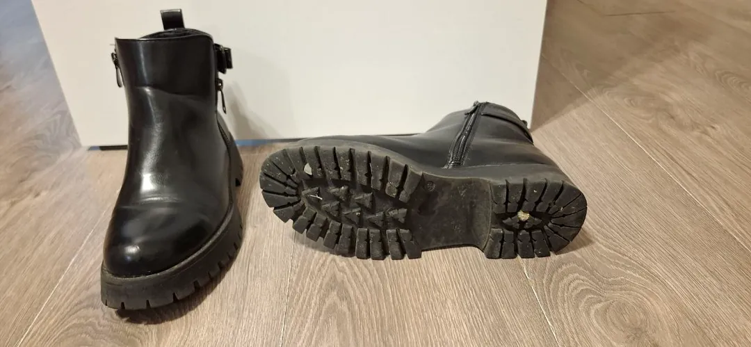 Women's boots — photo 2