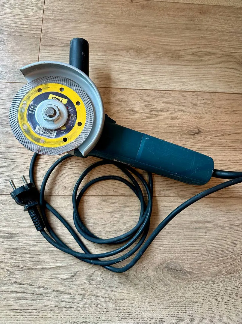 კუთხური საფქვავი Bosch GWS 750-125 — ფოტო 1