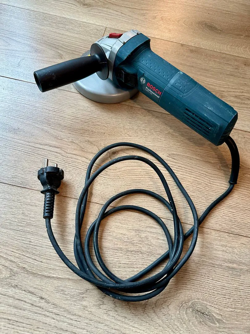 კუთხური საფქვავი Bosch GWS 750-125 — ფოტო 2