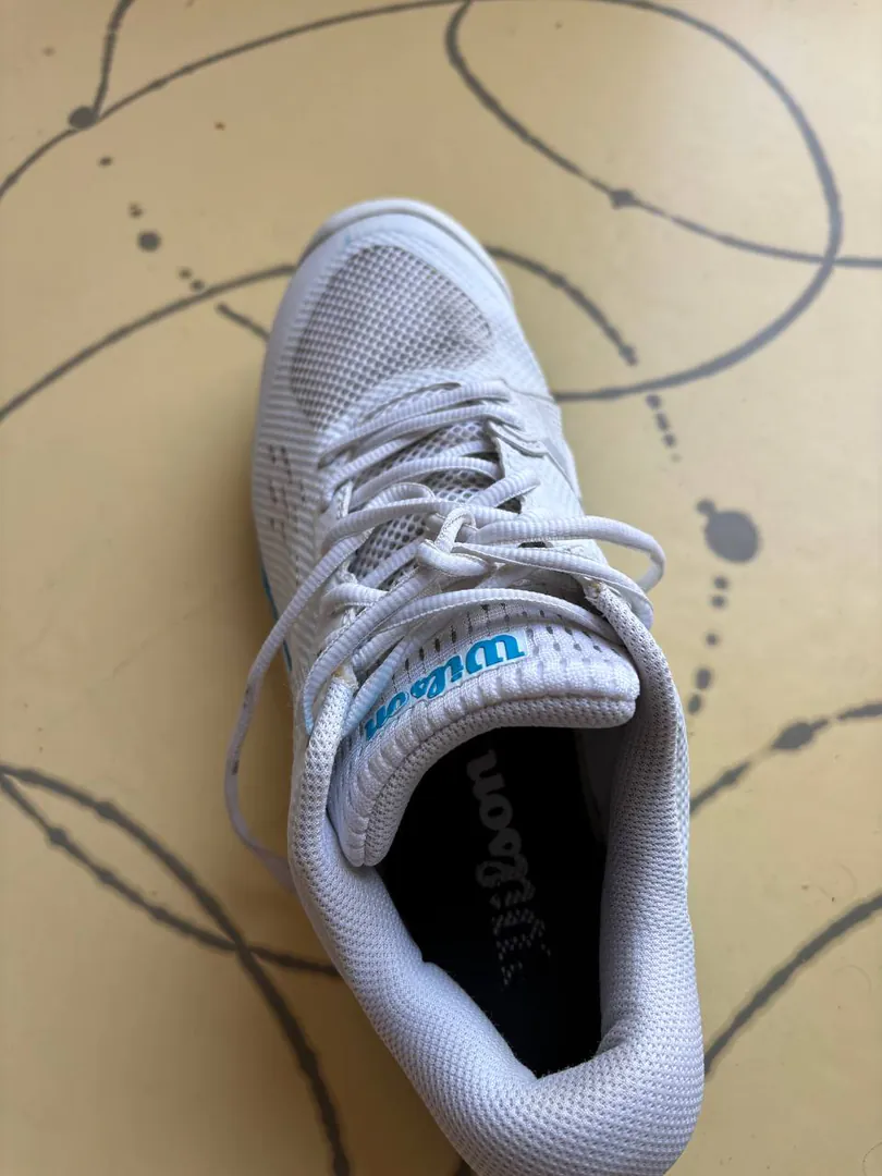 Wilson tennis shoes — photo 2