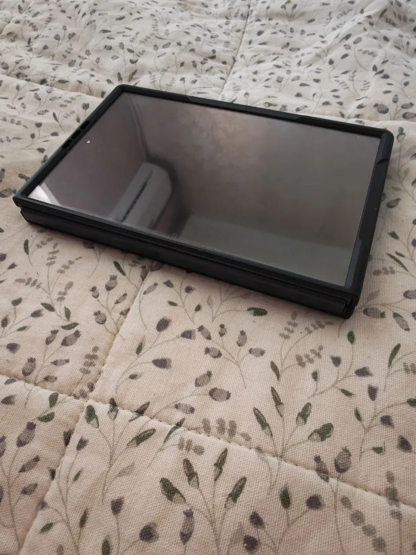 Samsung Galaxy Fold 8 — ფოტო 3