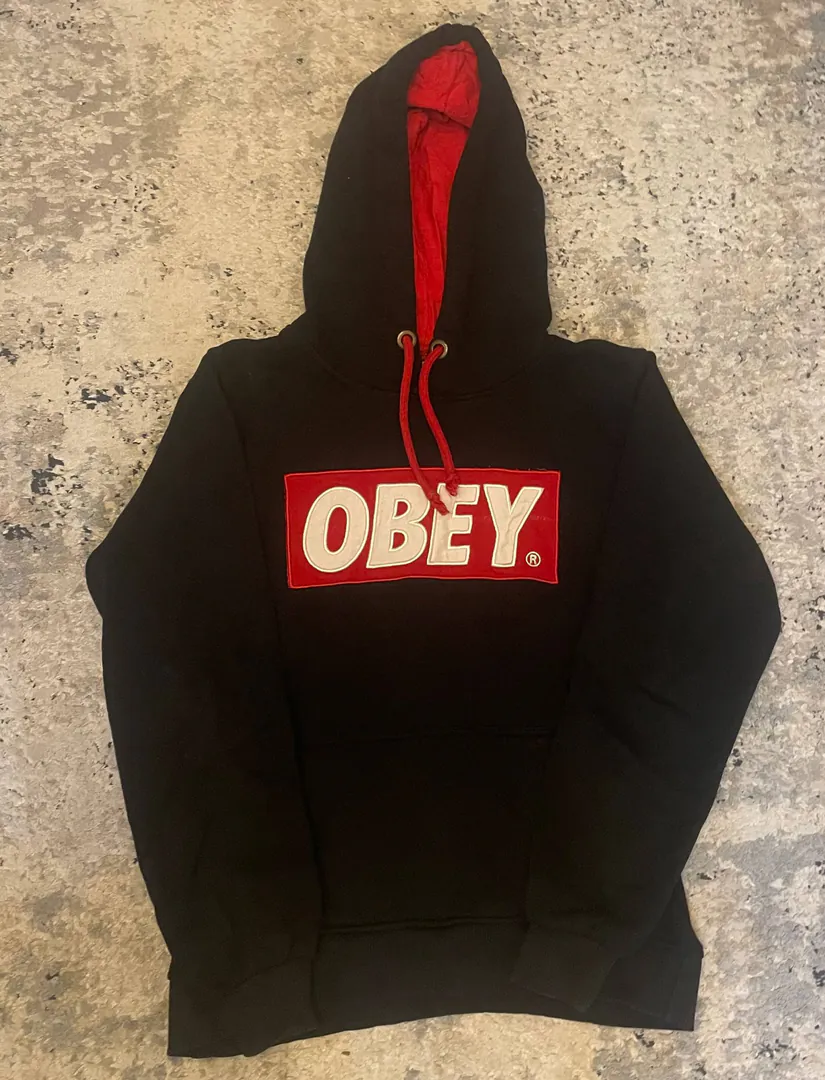 Obey hoodie — photo 1