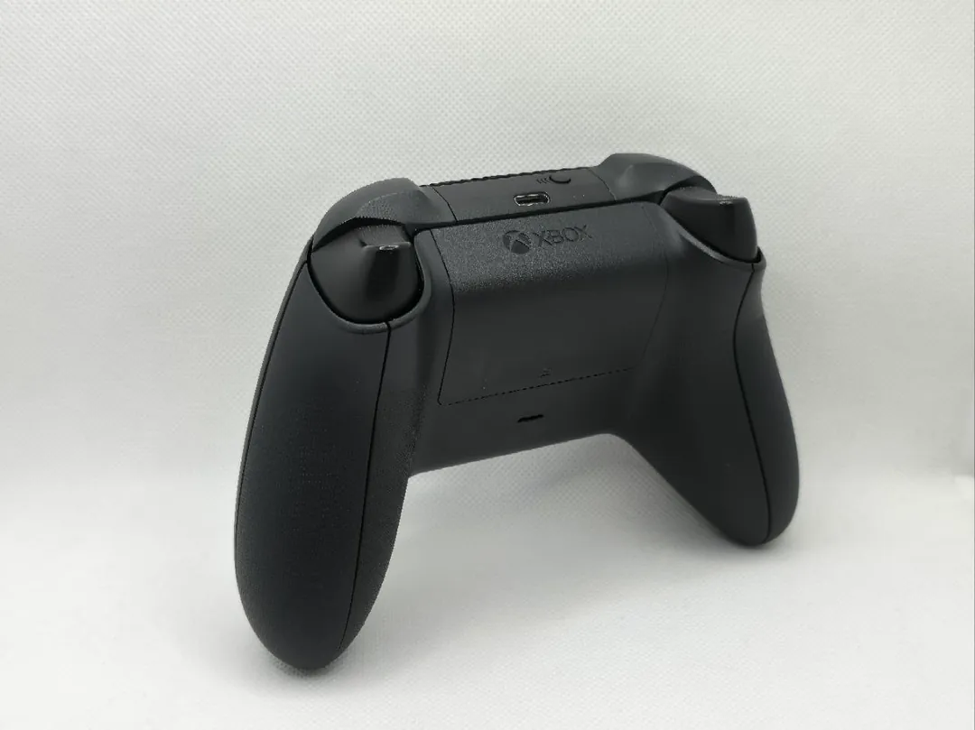 Xbox Series X/S Controller — photo 1
