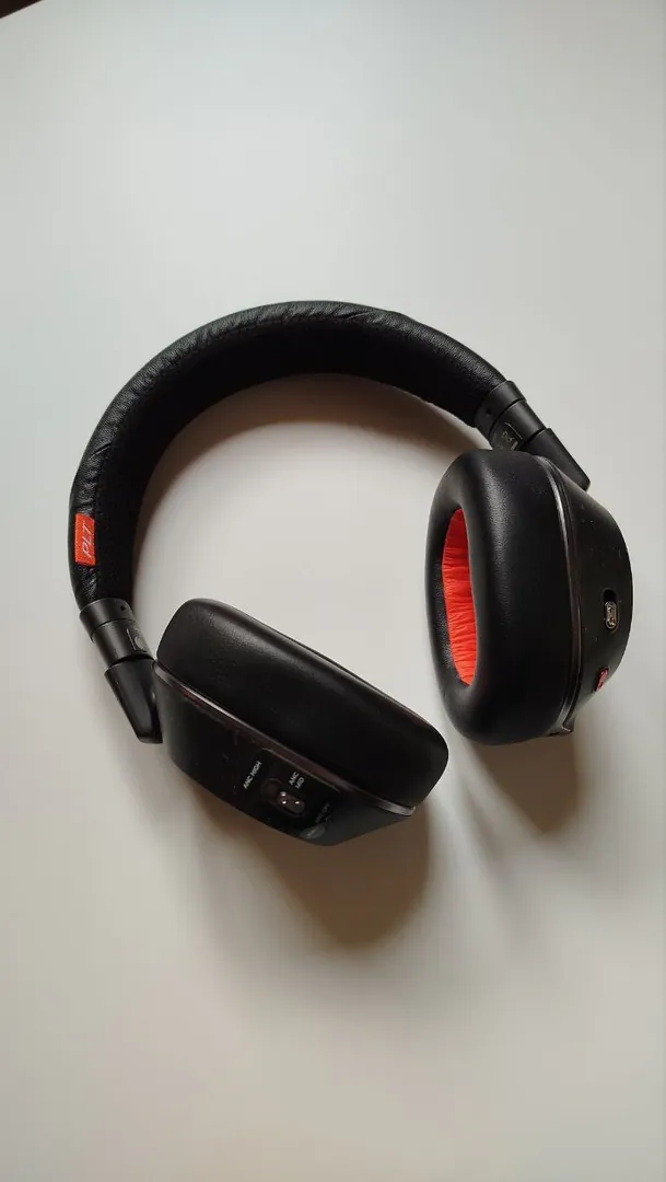 Наушники Plantronics Voyager 8200UC — фото 5