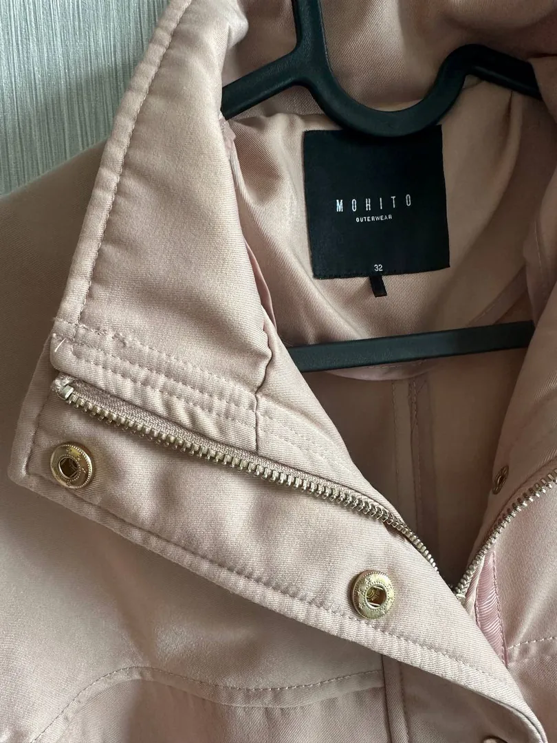 Women's windbreaker — photo 2